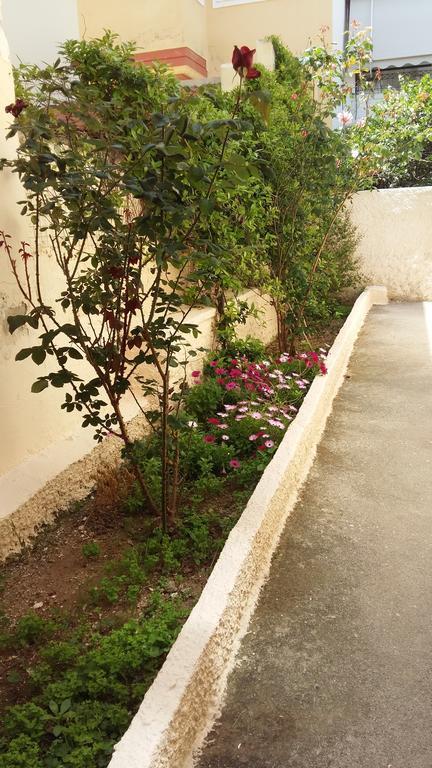Villa Nineta'S House Sea View Near The Airport Artemida  Exterior foto
